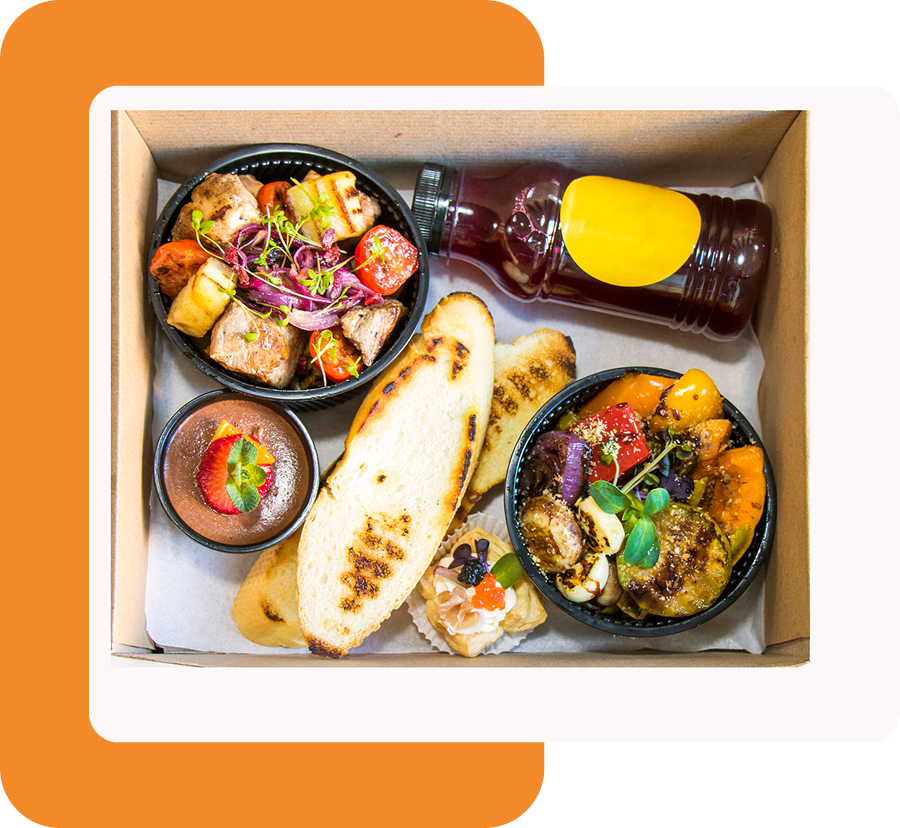 Gourmet lunch box with juice